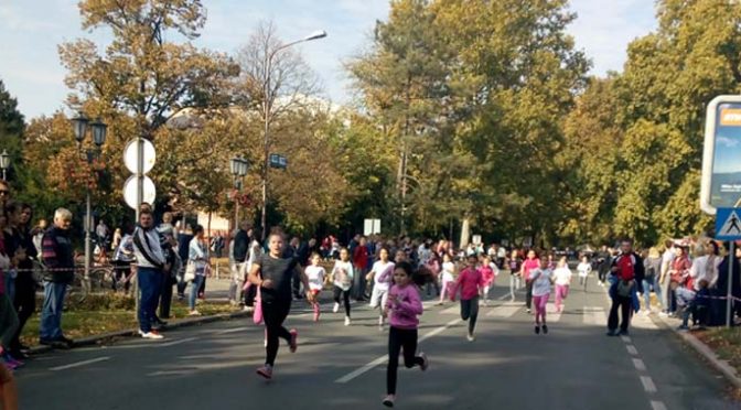 Više od 700 dece i mladih u uličnoj trci povodom 20. oktobra