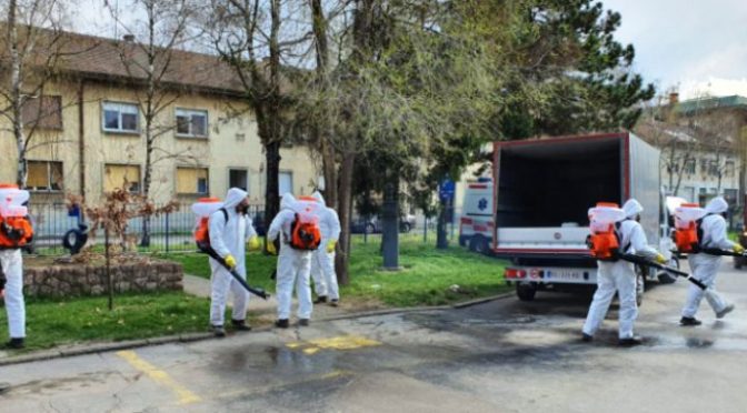 Dezinfekcija javnih objekata u Vrbasu počela tretiranjem Doma zdravlja