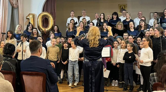 Obeležen jubilej Hora „Bački pevači“ – 10 godina od osnivanja