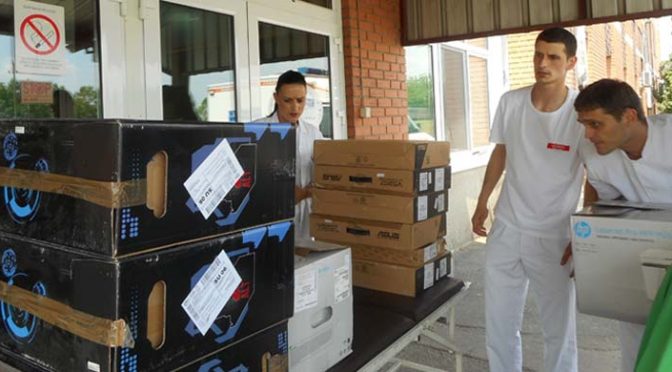 Vrbaskoj bolnici donirana računarska oprema