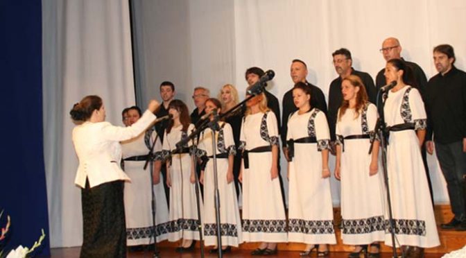 Koncert Hora „Bački pevači“ u Gimnaziji