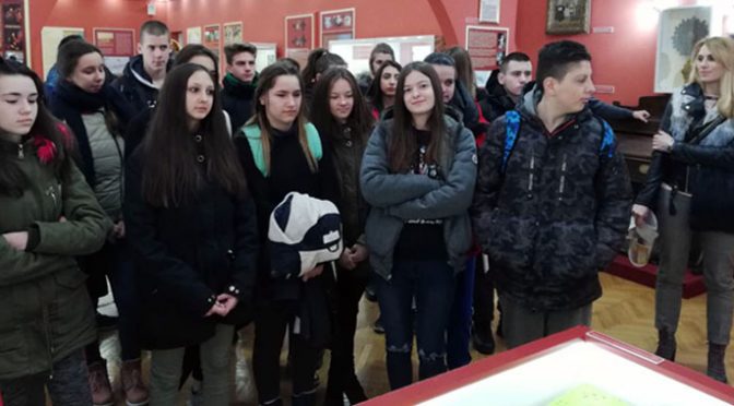 Srednjoškolci u Muzeju – Akcija “Pozovi komšiju u Muzej“