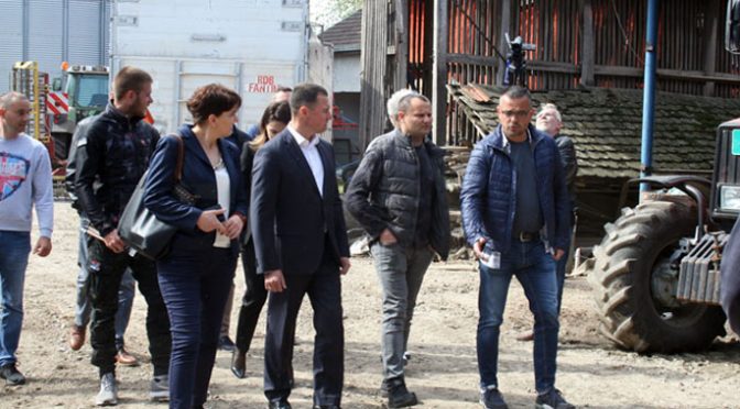 Ministar Nedimović obišao poljoprivredno gazdinstvo u Kucuri