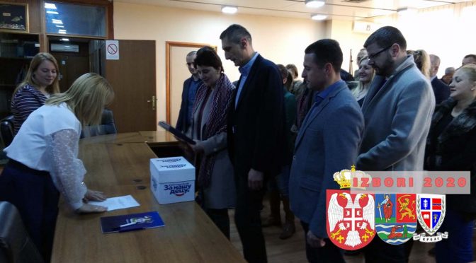 Počela izborna kampanja – SNS i koalicioni partneri predali izbornu listu